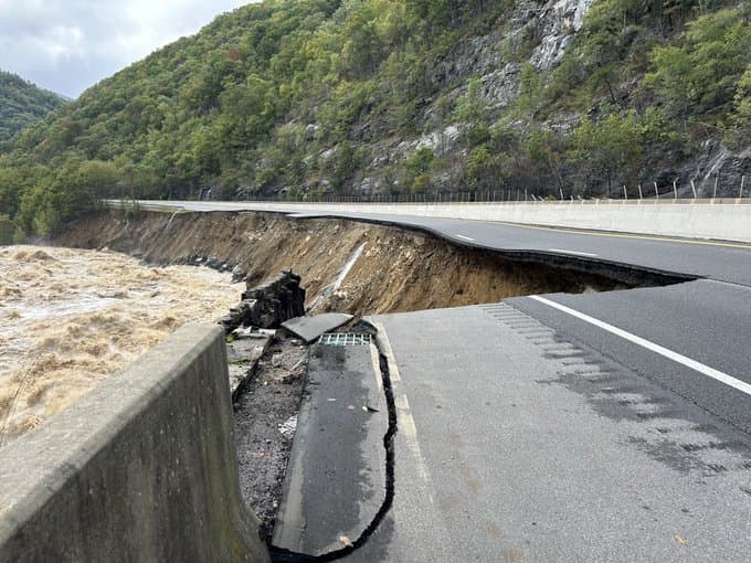 Flooding affecting an Appalachian community
